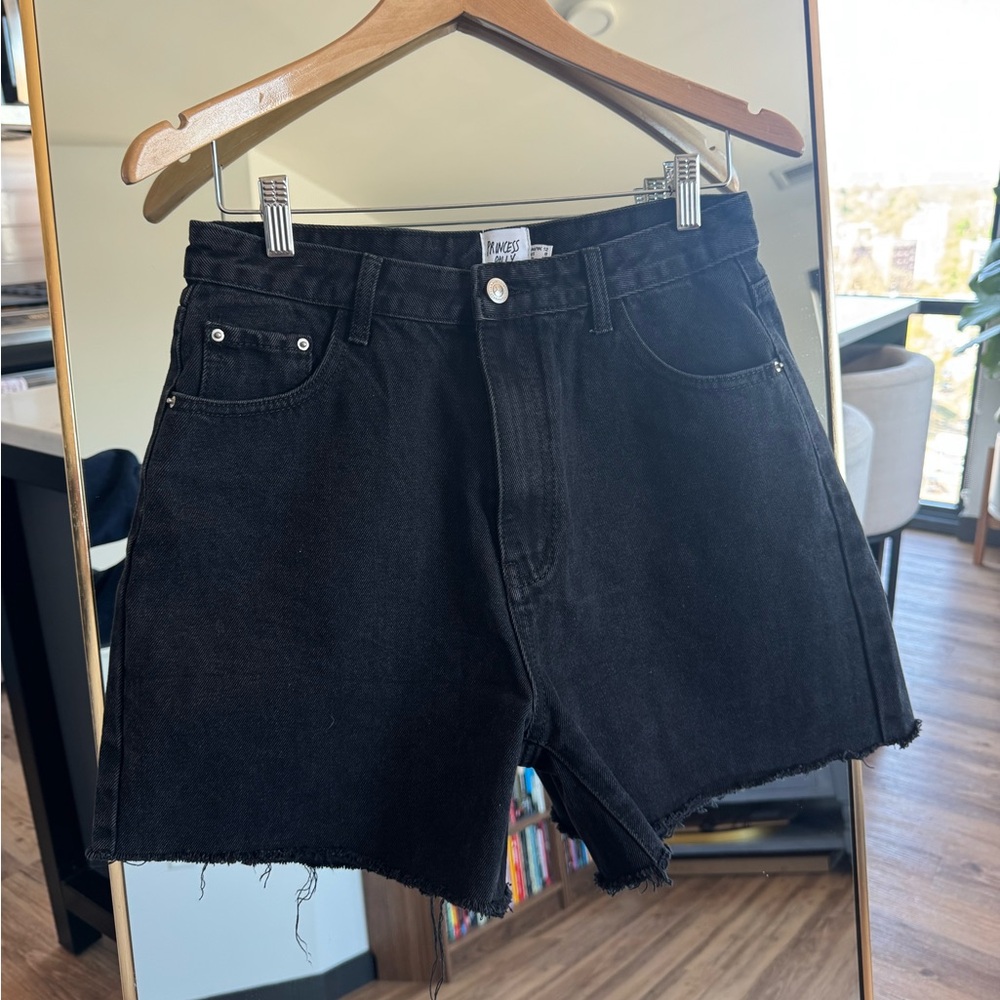 NWOT Princess Polly High-Waist Raw Hem Denim Shorts